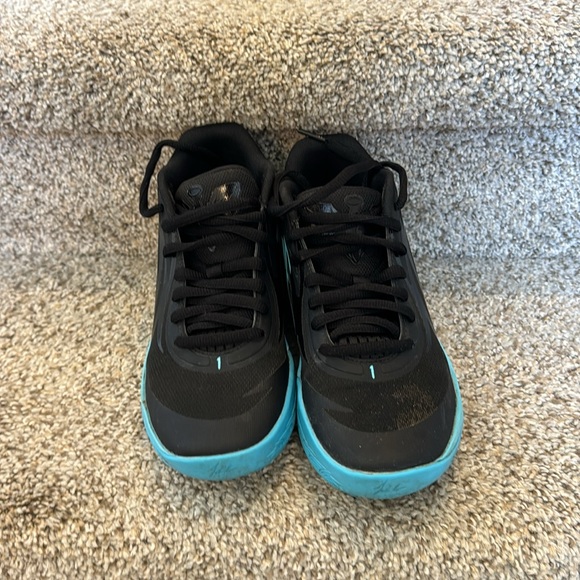 Puma LaMelo Ball MB 2.0 youth size 4 basketball shoes - Picture 5 of 5
